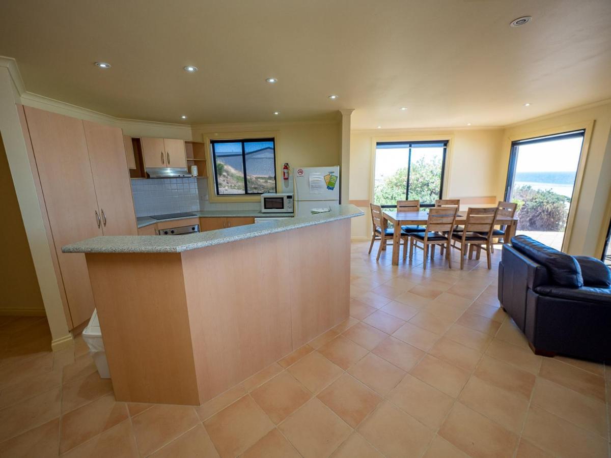 Cliff House Beachfront Villas Moonta Exterior foto